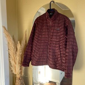 Men’s North Face jacket